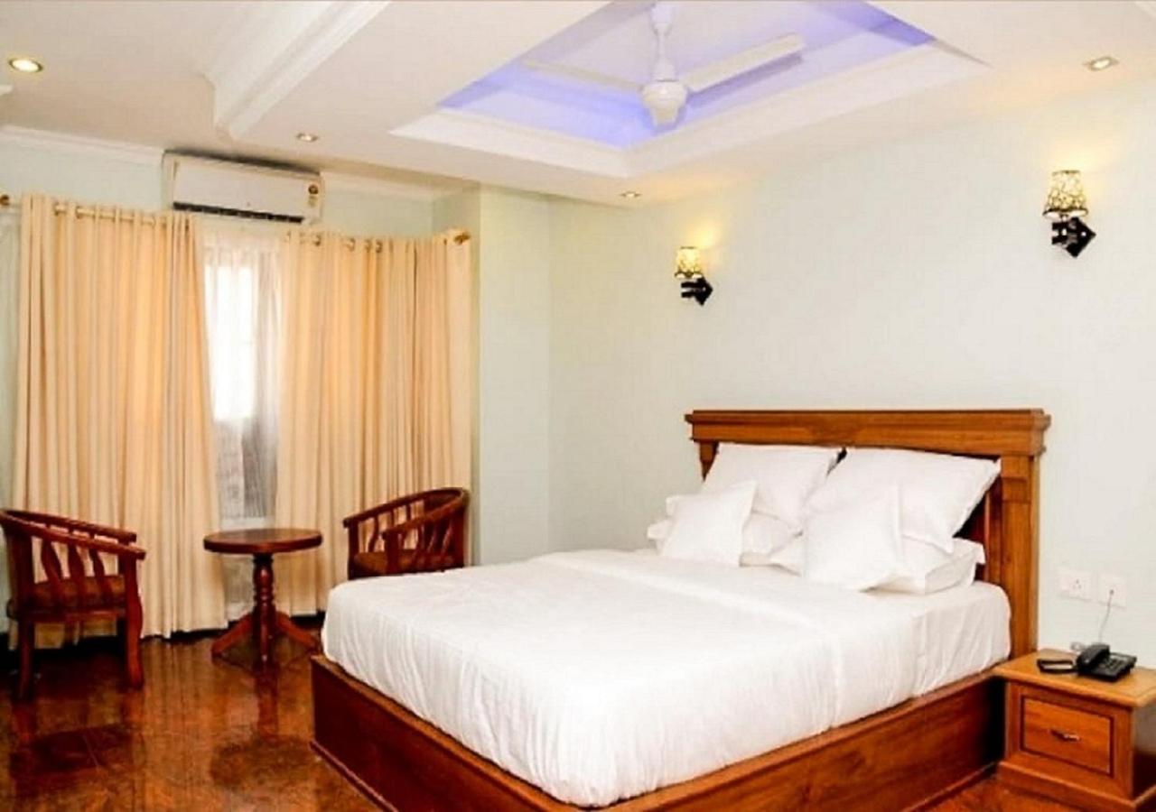 Sea Breeze Beach Inn Каннур Екстер'єр фото